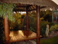 Gazebos, Umbrellas & Tropical Cabins - Thatch